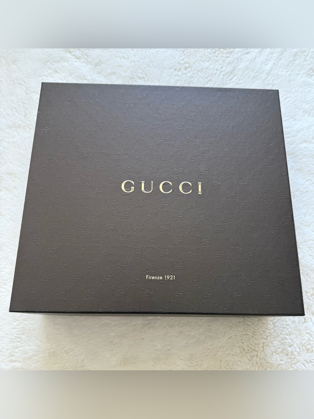 Gucci large shoe box Authentic
